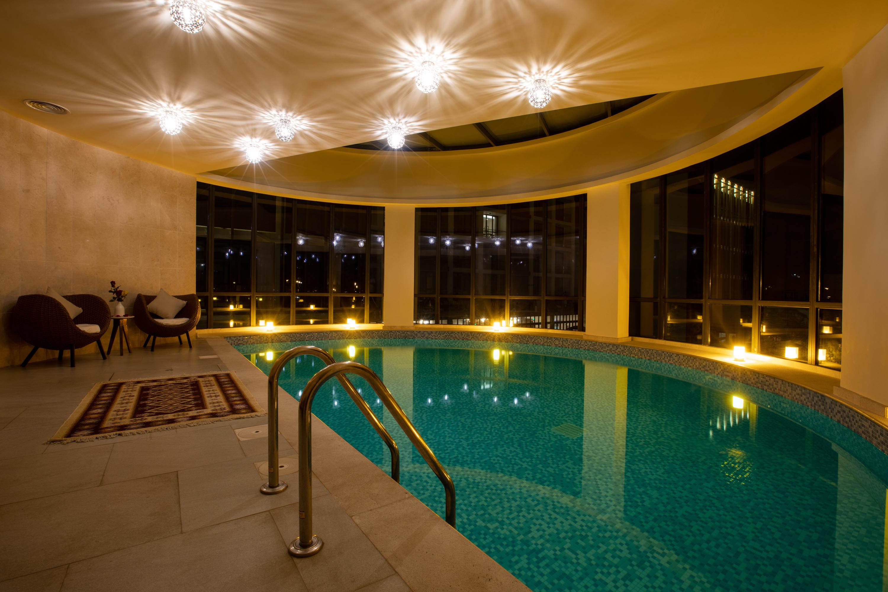 Millennium Resort Salalah Exterior foto The pool at the hotel