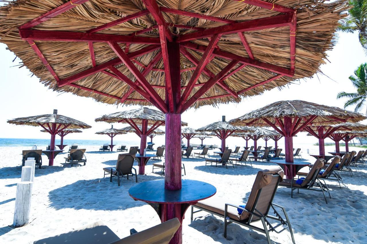 Millennium Resort Salalah Exterior foto Beach in Crete